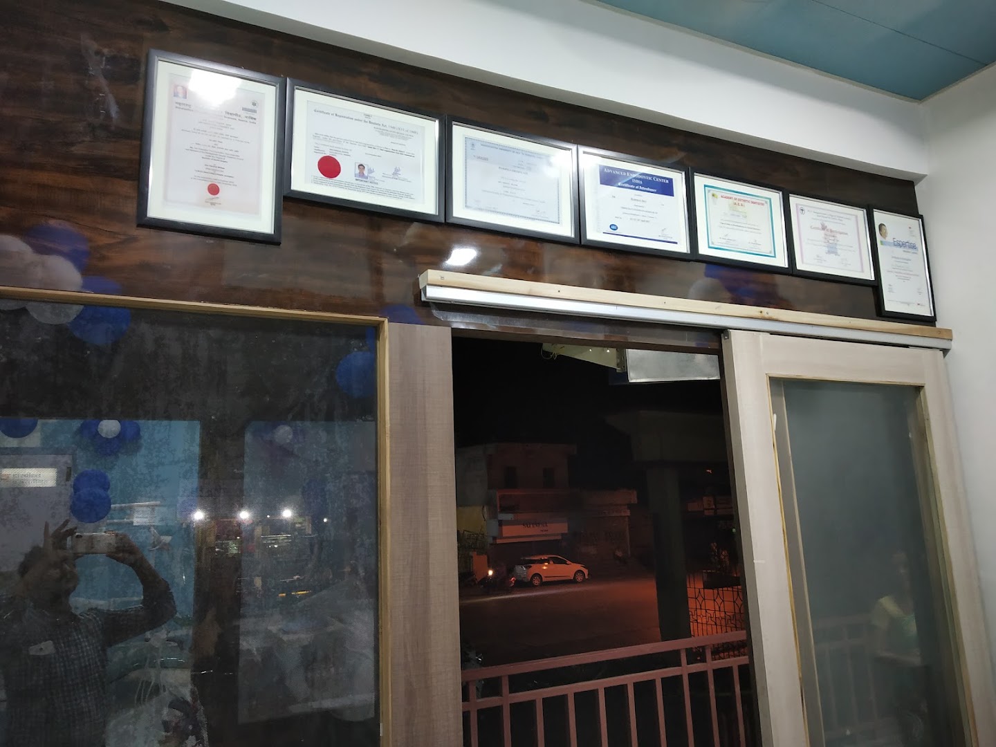 Aashirwad Dental Clinic - Modern Clinic Interior Photo 3 in Pachora