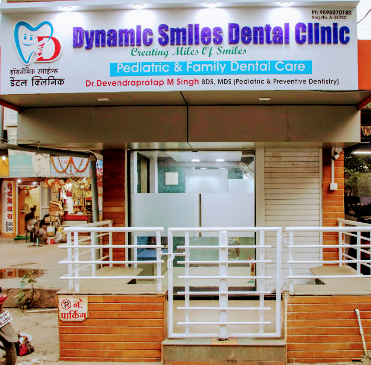     - Best Dentist in Jalgaon | Root Canal Specialist | Kids Dentist | Children Dentist - Modern Clinic Interior Photo 2 in Jalgaon