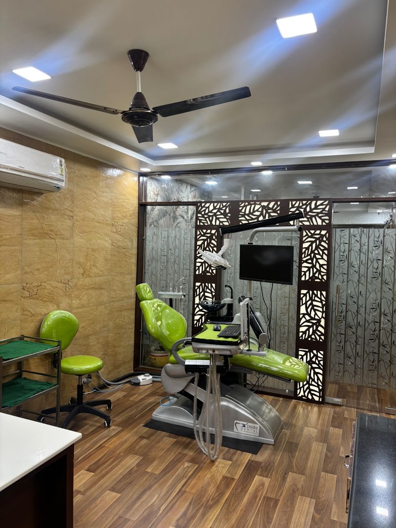 Dev Dental Clinic - Modern Clinic Interior Photo 2 in Nashik