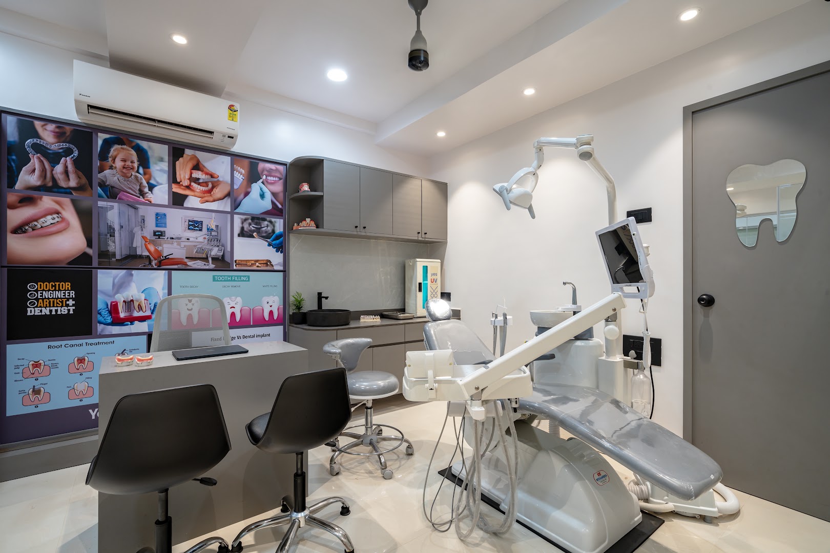 Dr Kodare's Orthopaedic and Dental Clinic - Modern Clinic Interior Photo 4 in Ratnagiri