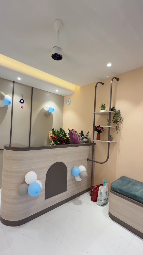 Perfecta Dental Clinic - Modern Clinic Interior Photo 2 in Jalgaon
