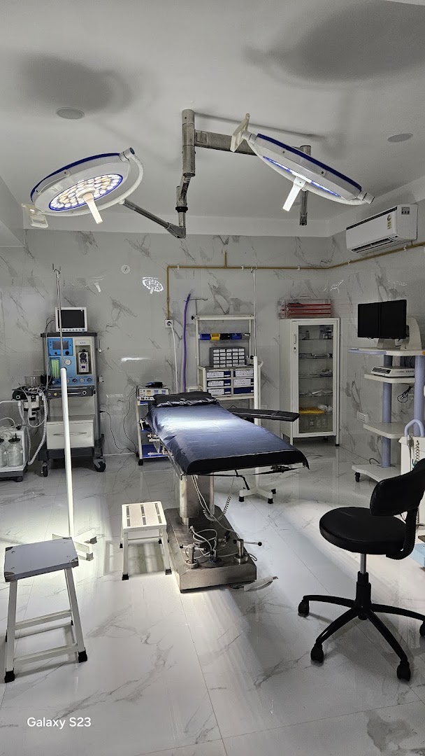     &    - Physician/Thyroid Disorder/Diabetis/Cardiologist in Jalgaon - Modern Clinic Interior Photo 4 in Jalgaon