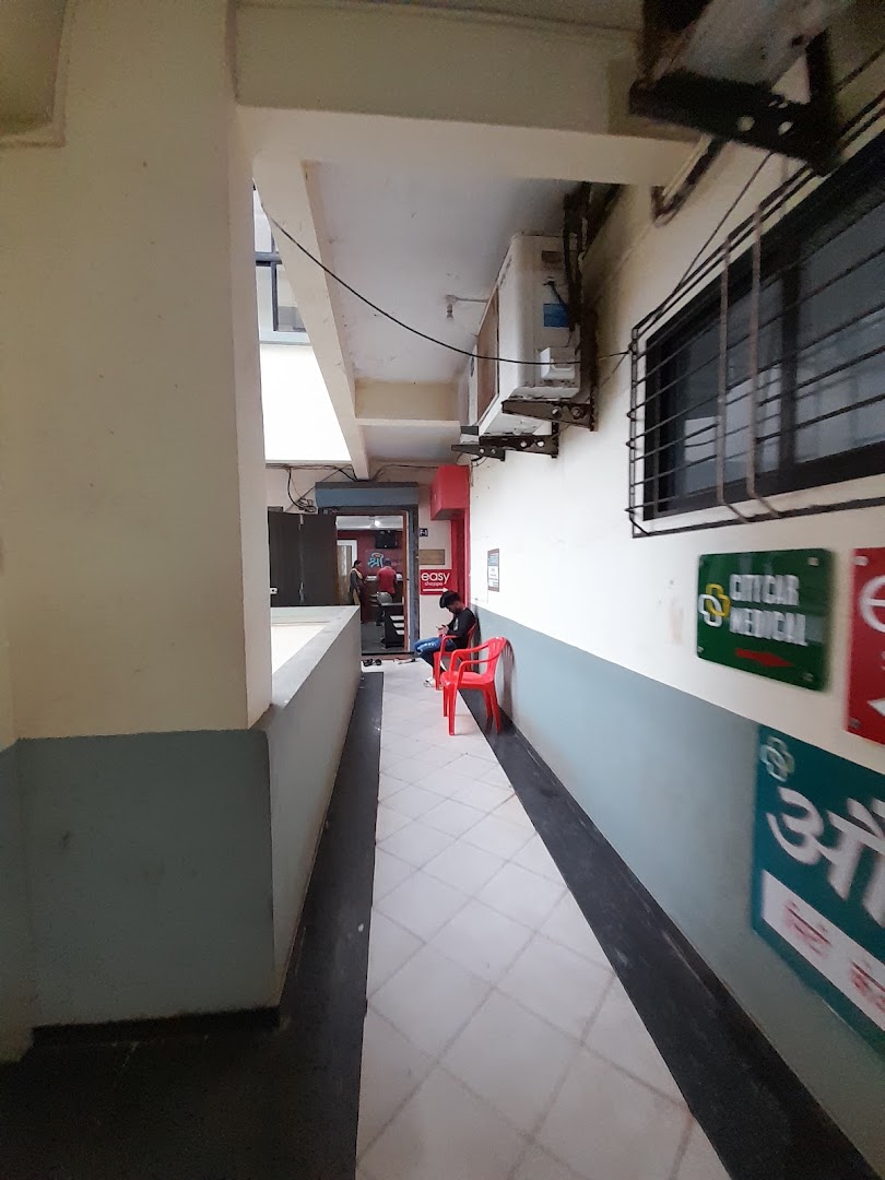 Shree Dental Clinic - Modern Clinic Interior Photo 2 in Nachane
