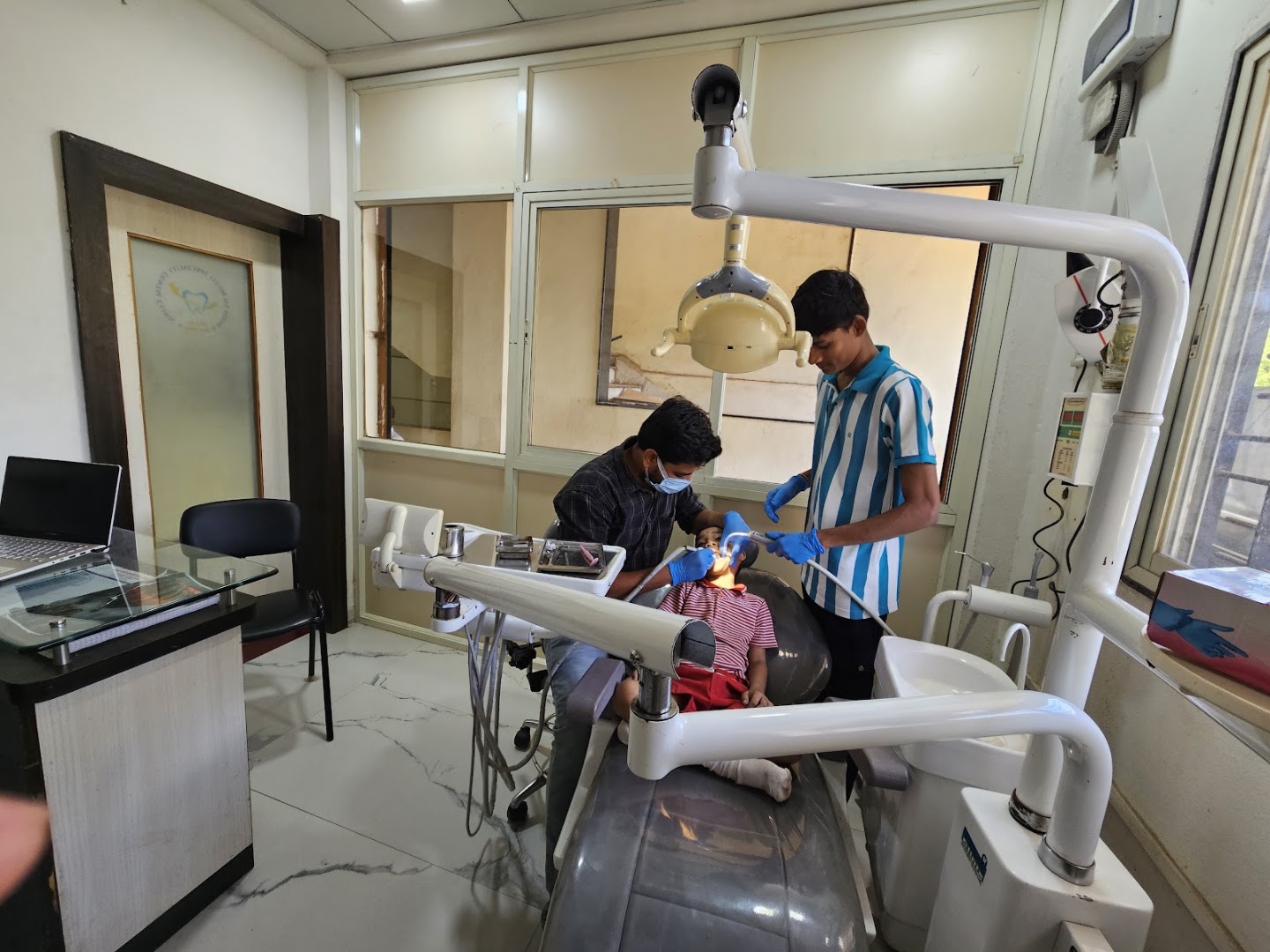 Shree Sai Multispeciality Dental Clinic - Modern Clinic Interior Photo 3 in Kusumba