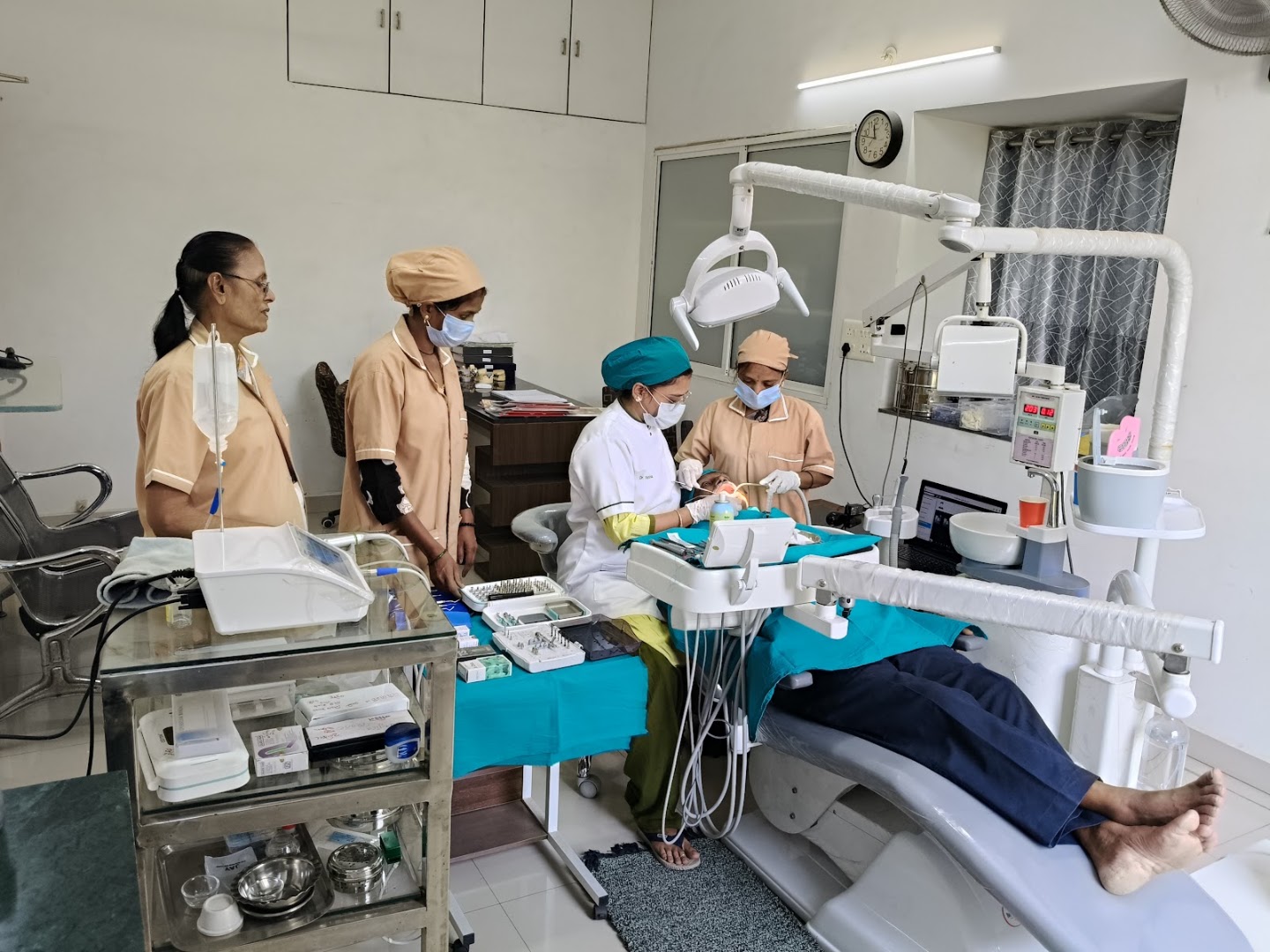 Speciality Ortho Dental Implant Clinic - Modern Clinic Interior Photo 3 in Jalgaon