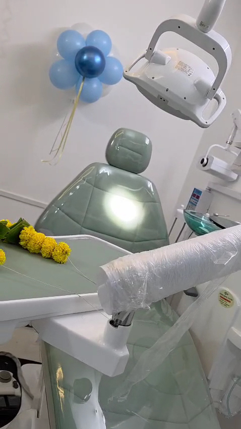 Vedant Dental Clinic And Dental Implant Centre - Modern Clinic Interior Photo 3 in Jalgaon