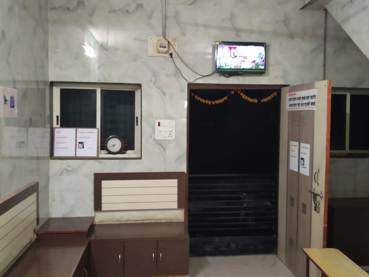 VISHWALAXMI DENTAL CLINIC SHENDURNI - Modern Clinic Interior Photo 4 in Shendurni