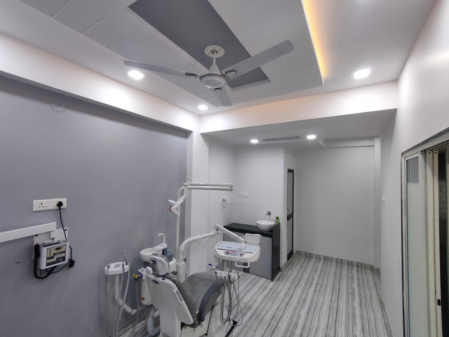Trusmile Dental Clinic (Dr. Zeeshan Khan)